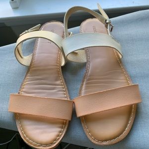 Flat strappy sandals